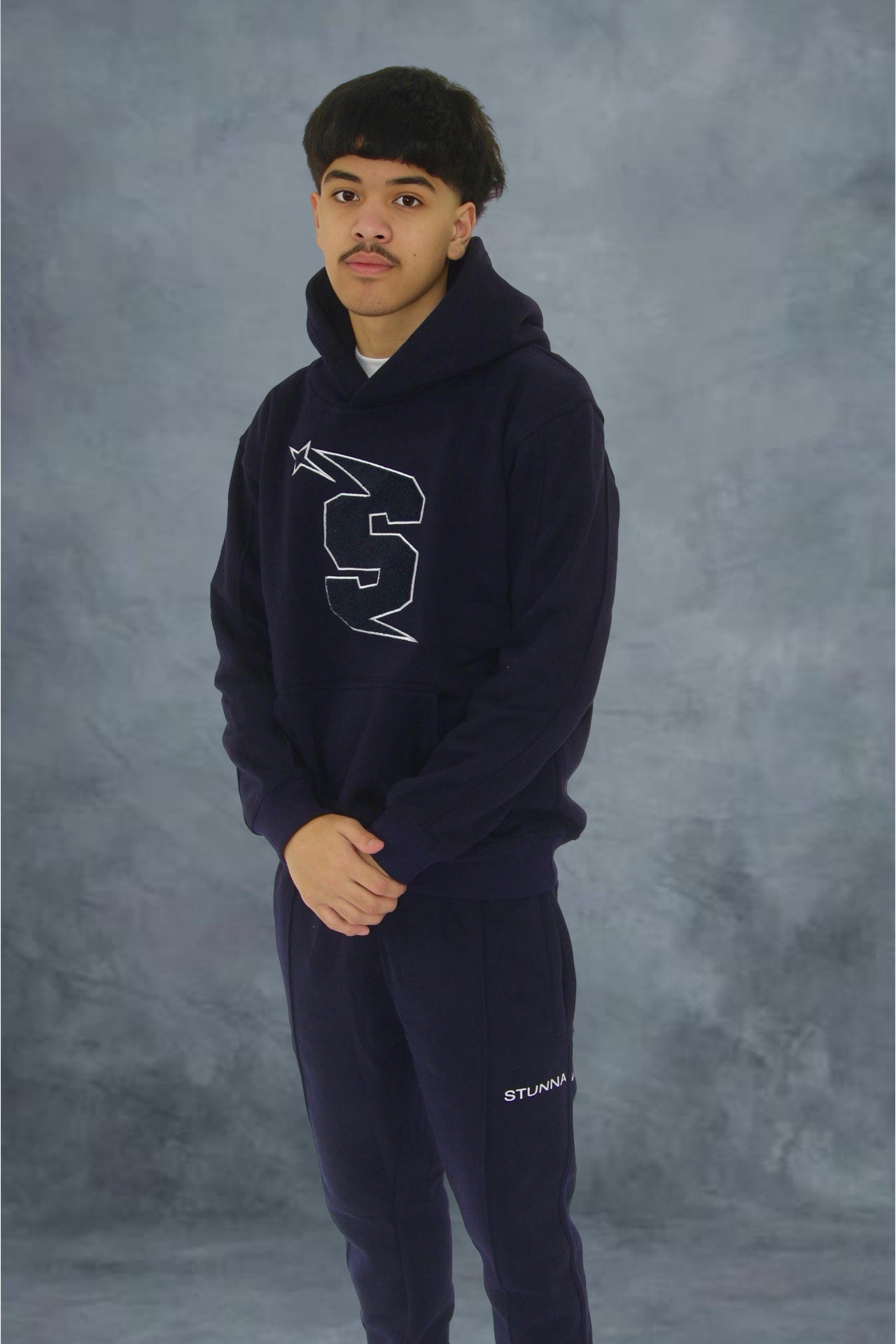 Navy Stunna hoodie / MENS